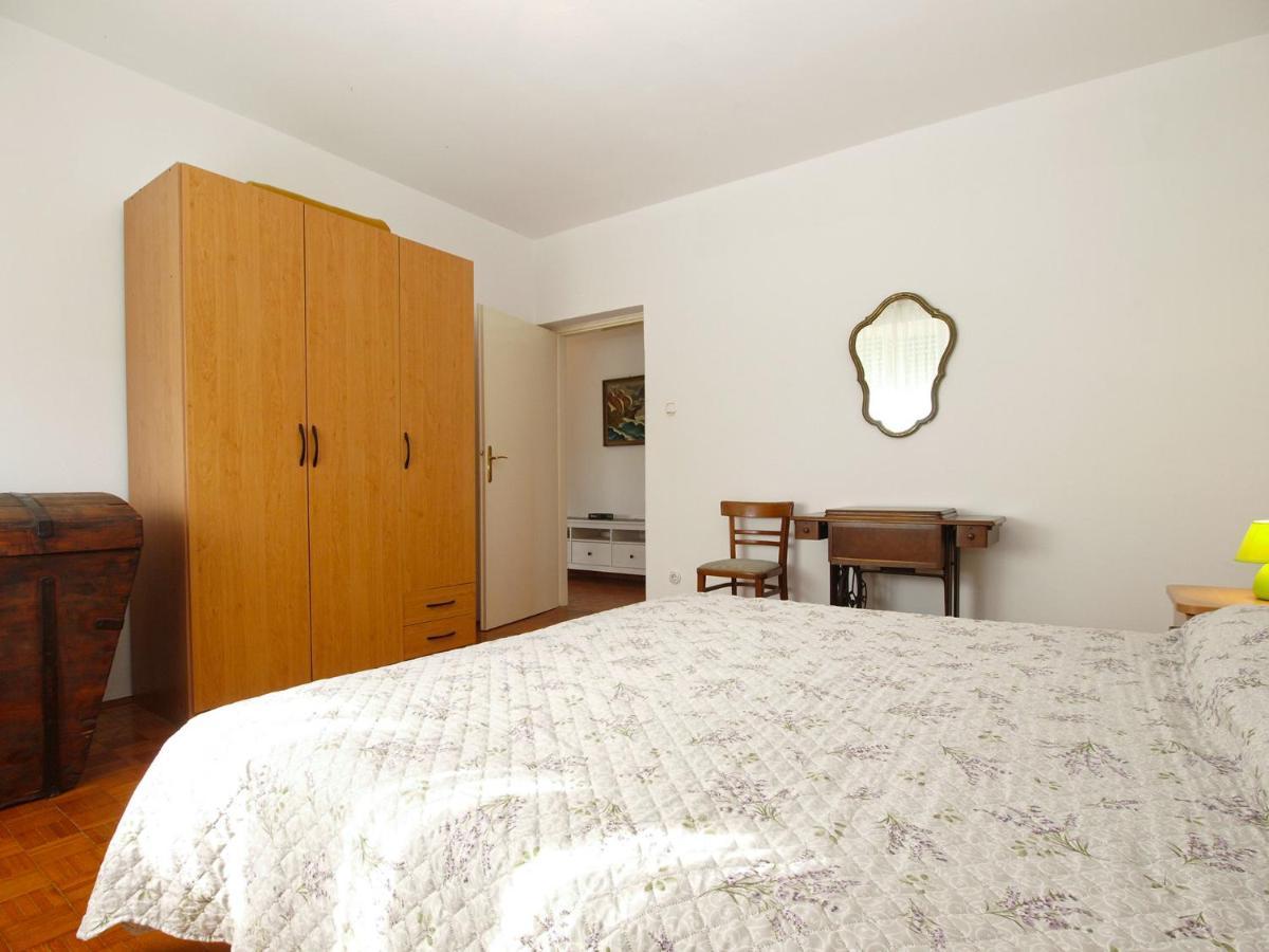 Apartment Slavica 2010 プーラ エクステリア 写真